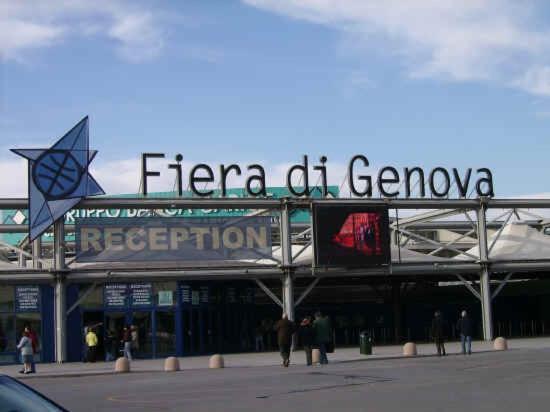 Appartamento In Centro Zona Fiera,Davanti Al Galliera 제노바 외부 사진