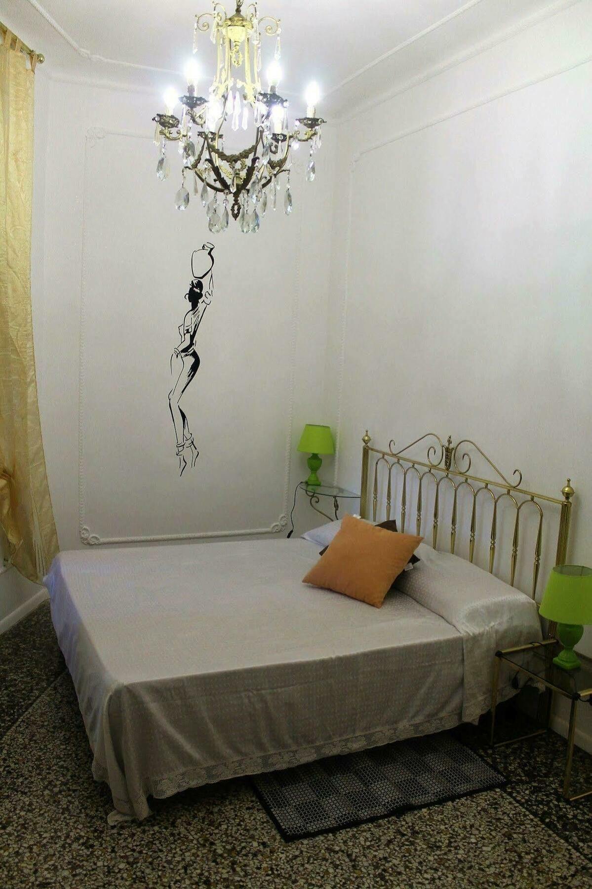 Appartamento In Centro Zona Fiera,Davanti Al Galliera 제노바 외부 사진