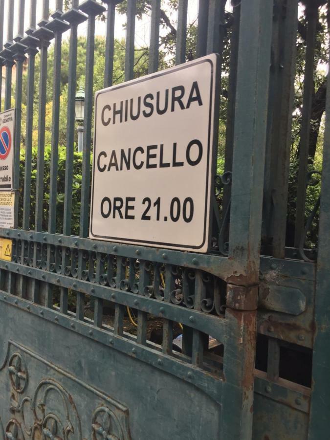 Appartamento In Centro Zona Fiera,Davanti Al Galliera 제노바 외부 사진