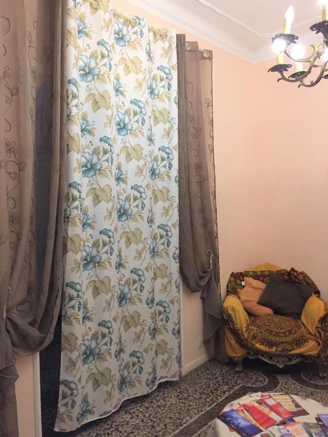 Appartamento In Centro Zona Fiera,Davanti Al Galliera 제노바 외부 사진